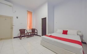 RedDoorz Syariah near Ramayana Mall Tarakan